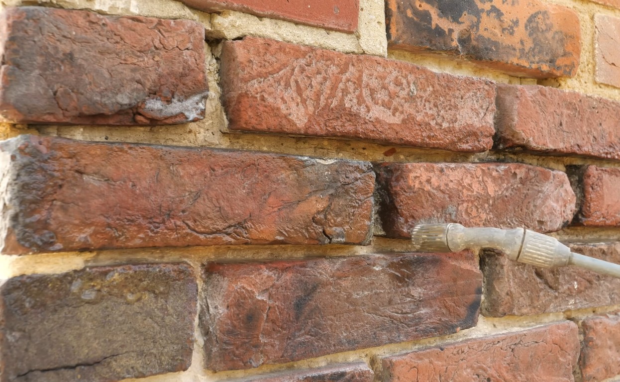 Professional tuckpointing and repointing masonry services